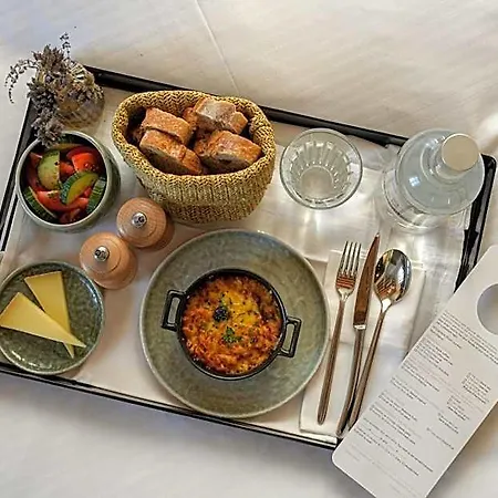 Hotel St Laurent - Handwritten Collection 4*